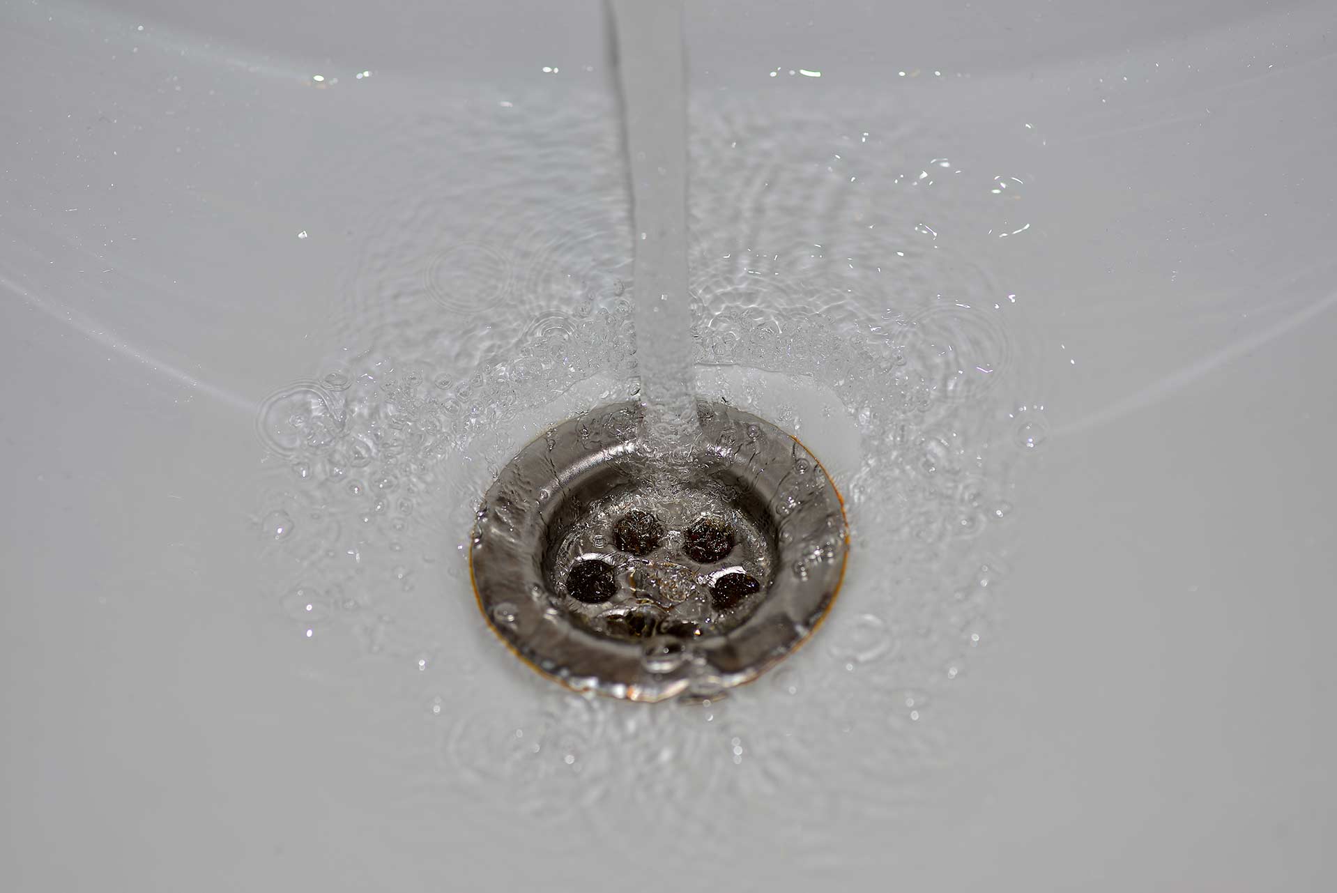 A2B Drains provides services to unblock blocked sinks and drains for properties in Grays.